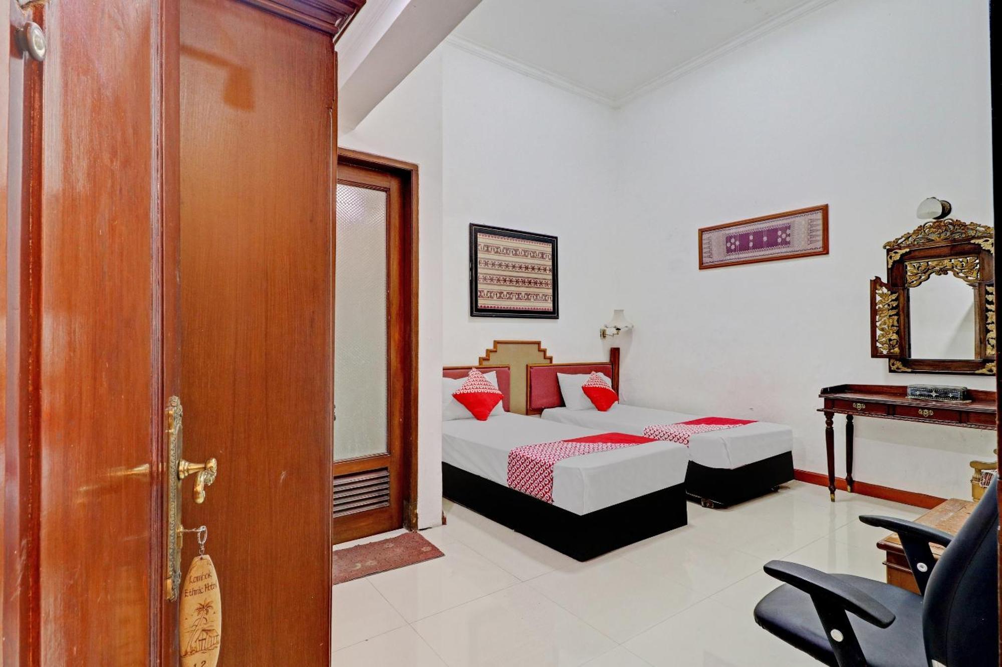 Hotel O Bandung Near Stadion Siliwangi Formerly The Ethnic Hotel バンドゥン エクステリア 写真