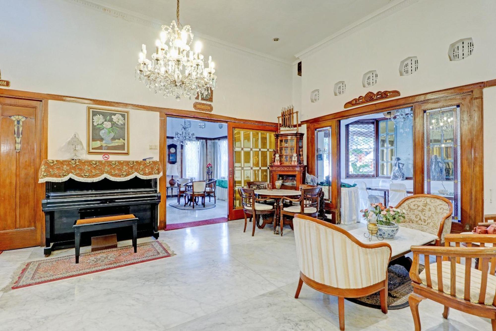 Hotel O Bandung Near Stadion Siliwangi Formerly The Ethnic Hotel バンドゥン エクステリア 写真