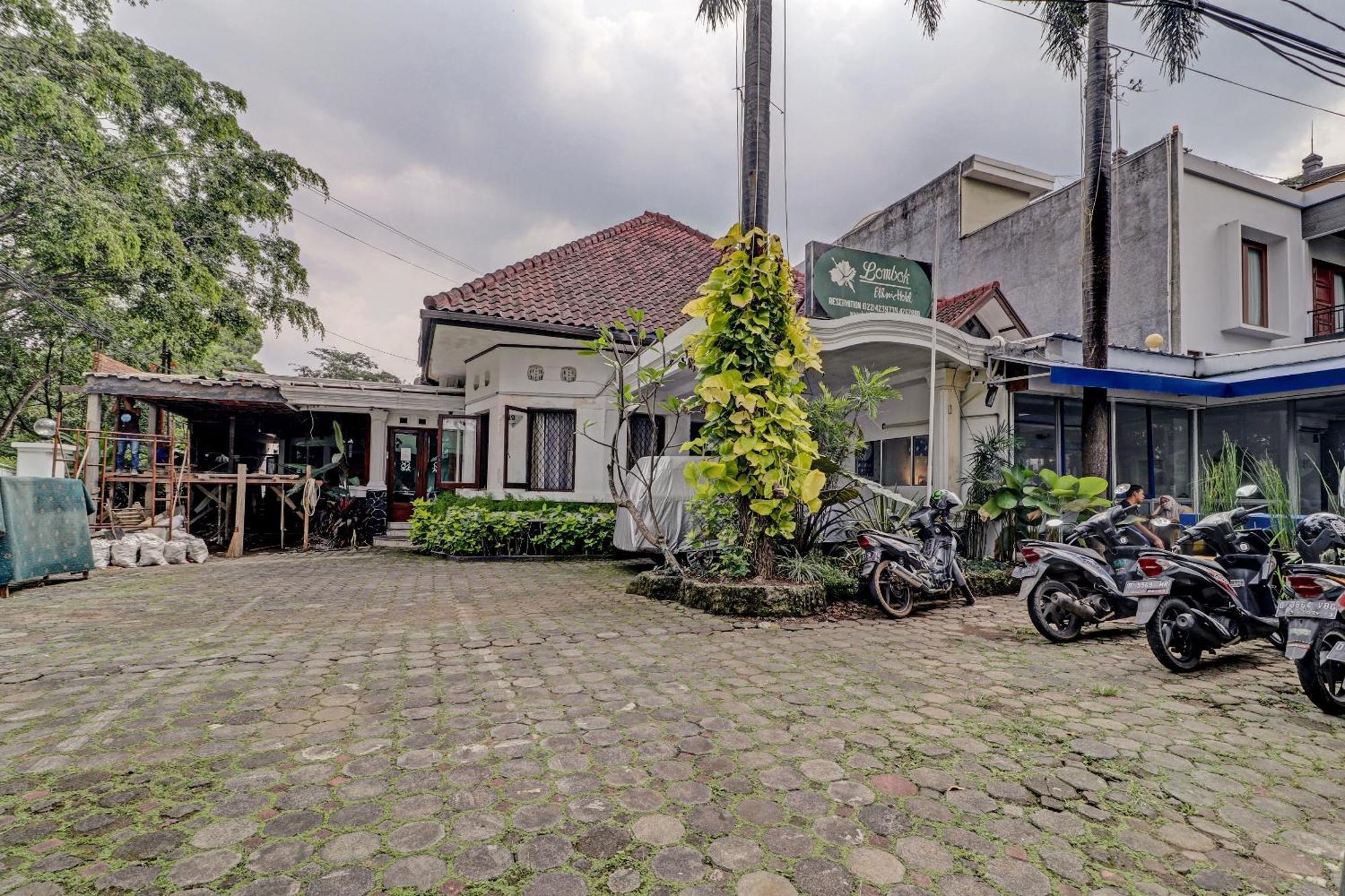 Hotel O Bandung Near Stadion Siliwangi Formerly The Ethnic Hotel バンドゥン エクステリア 写真