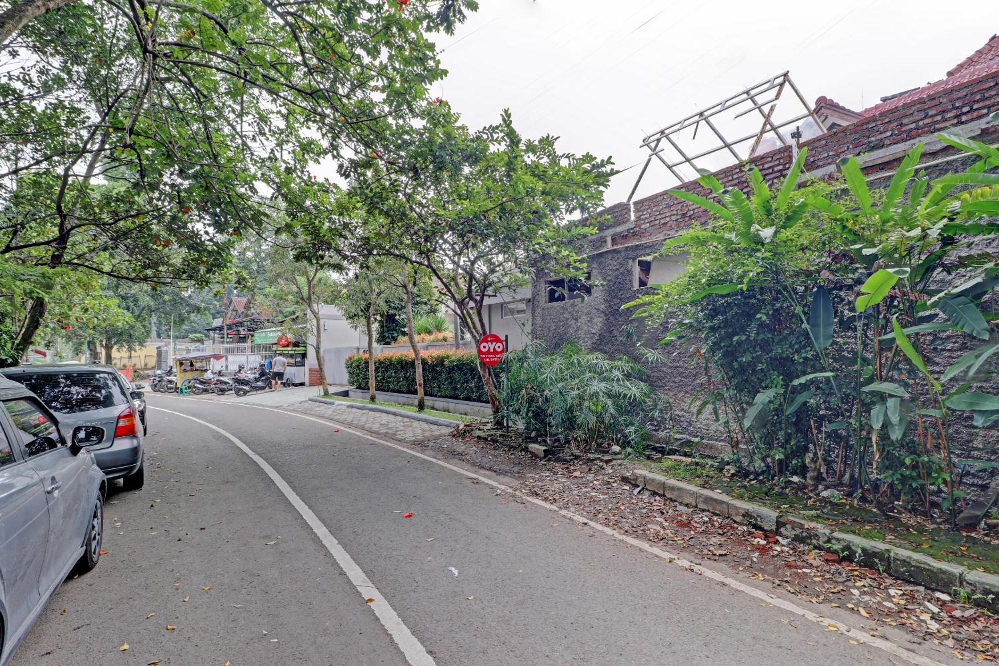 Hotel O Bandung Near Stadion Siliwangi Formerly The Ethnic Hotel バンドゥン エクステリア 写真