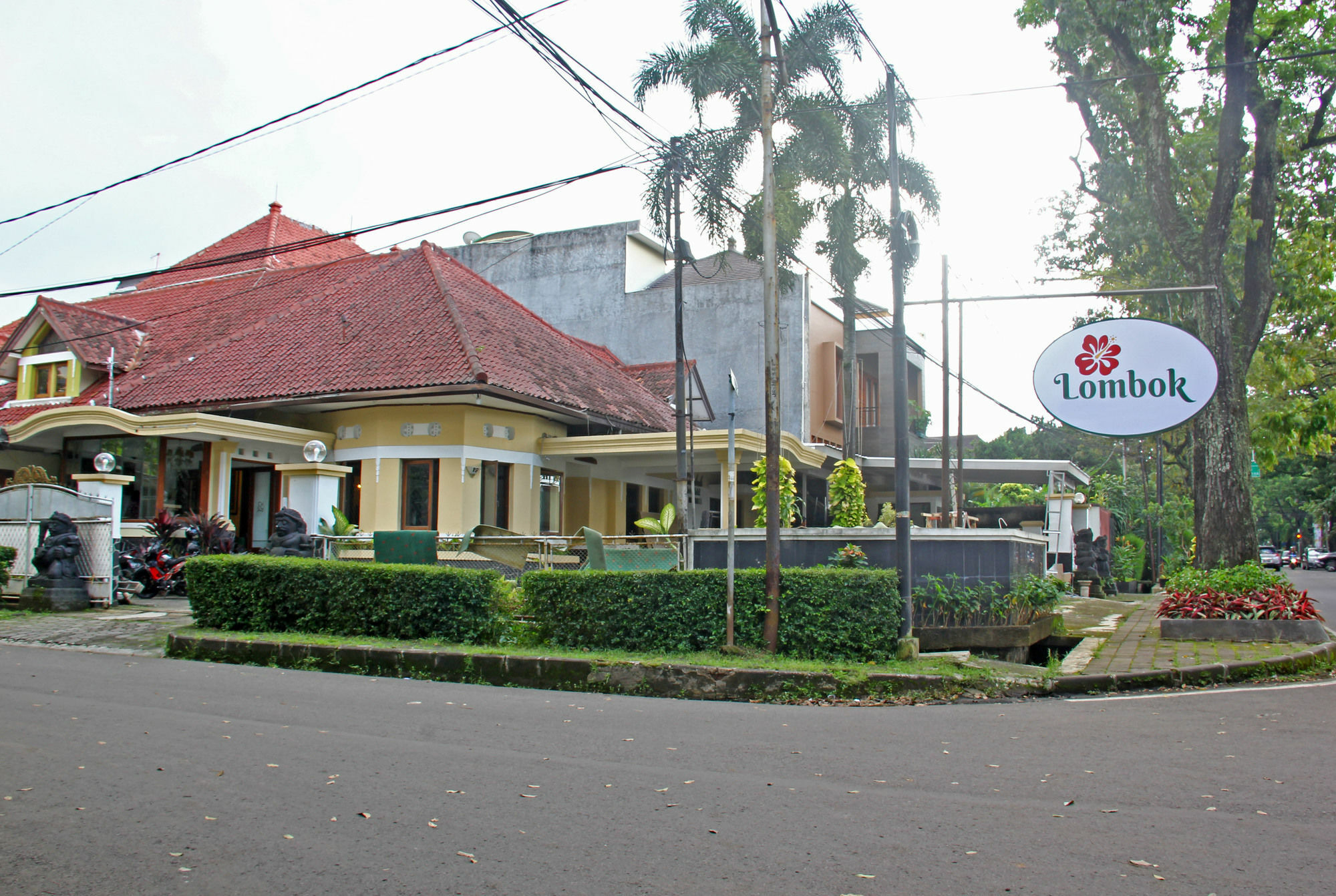 Hotel O Bandung Near Stadion Siliwangi Formerly The Ethnic Hotel バンドゥン エクステリア 写真