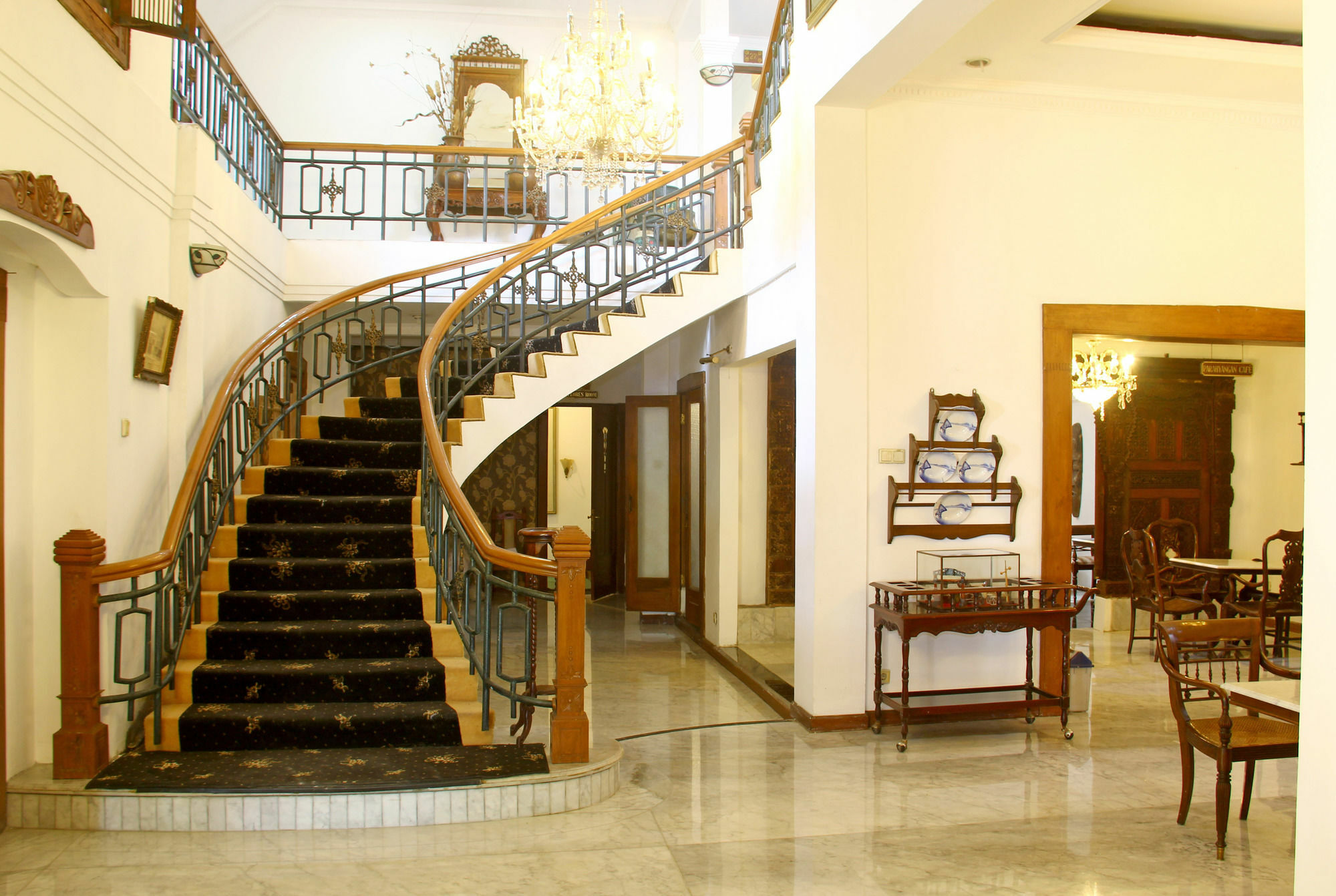 Hotel O Bandung Near Stadion Siliwangi Formerly The Ethnic Hotel バンドゥン エクステリア 写真