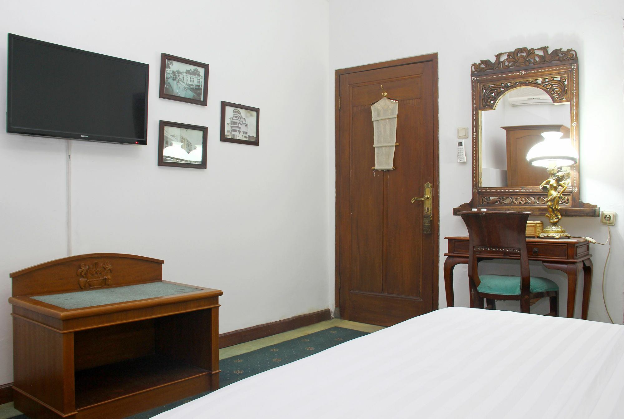Hotel O Bandung Near Stadion Siliwangi Formerly The Ethnic Hotel バンドゥン エクステリア 写真
